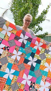 Introducing my new pattern, Lake Garden. This quilt design uses the rectangle Drunkard’s Path templates from my Around The Lake quilt so if you have already purchased them you will be totally sorted for this quilt. Pattern coming in December! #emmajeanjansen #emmajeanjansenpattern #lakegardenquilt #lakegardenquiltpattern #rubystarsocietyfabric #drunkardspathrectangle | Emma Jean Jansen