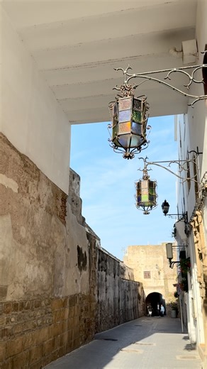 📍📍📍 Marokko 📍📍📍 #morocco #maroc #marrakech #casablanca #rabat #travel #agadir #tanger #love #photography #moroccotravel #fes #fashion #travelphotography #moroccan #visitmorocco #marocaine #africa #instagram #instagood #marruecos #explore #nature #style #art #photooftheday #photography #marocco #marrakesh #travel #traveler #tanger #view | Daniel Waldenmayr