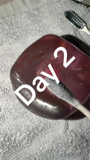 Day 2: vegetable oil definitely works! leave more things to try & ty to everyone who suggested things #needohnicecube #needoh #cleantok #fyp #viral