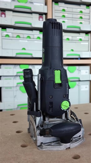 With the DOMINO, remove guesswork, forget tedious measuring, and always get a crisp fit.