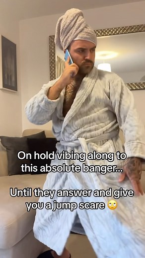 481K views · 28K reactions | Why does it feel like they just caught you dancing??  #onhold #onholdmusic #dancingqueen #daddancing #relatable #relatablereels #relatablememes #funnyreel #comedy #comedyskit #leighwelsh | Leighoutloud | Facebook