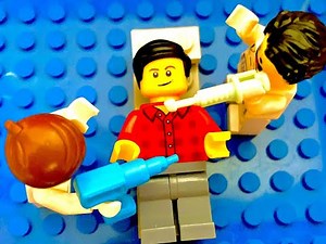 LEGO Doctor Surgery— Brain Transplant Stopmotion