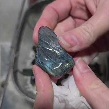 Labradorite Vibratory tumbler check-in. Final polish! 11/28/2025