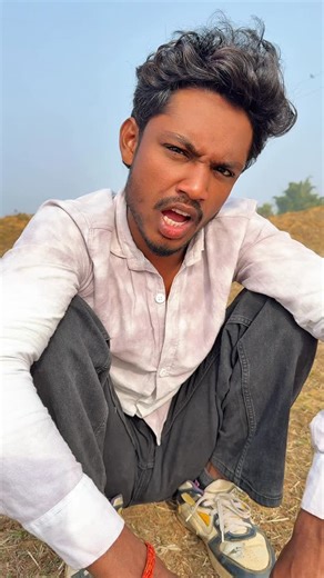 Flex anand on Instagram: "Ek admi challenge Diya hai 😂😂 #reel #instagram #funny #viral #flexanand09"