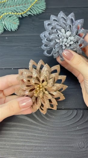 5.8M views · 61K reactions | Christmas flowers DIY Christmas Decor Tutorial #reels #usa #christmas #christmasdecor #tutorial | VIKI Studio DIY | Facebook