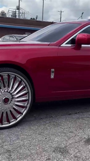 First Ever Rolls Royce Ghost 👻 on 28’s DUB Floaters