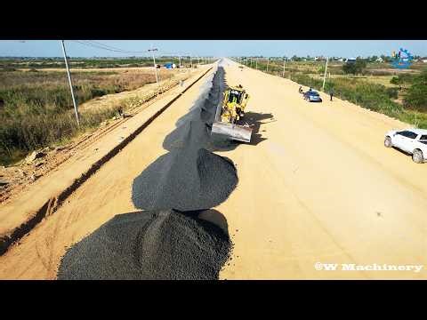 Nicely Processing Roads Connecting By LiuGog Grader Spreading Operation Techniques Skills Worker