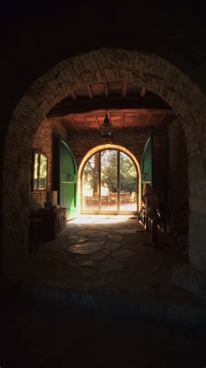 Inside Tuscany's most authentic farmhouse villa | MMEGA Homes & Villas