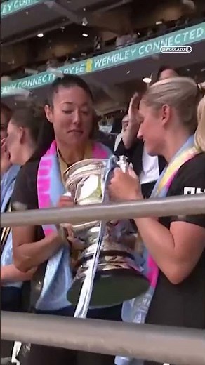 What a season for Man City ✨ 2025/26 WSL and FA Cup Champions 🏆