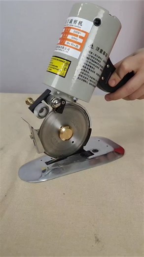 Folding screen door on Instagram: "High-definition folding screen door, made of 304 stainless steel flexible folding mesh; features metal corner brackets for a seamless and sturdy connection.#mosquito"