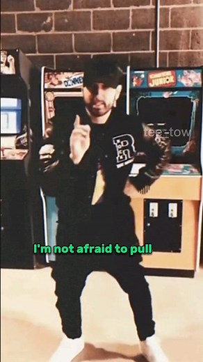 Busta Rhymes Vs Eminem‼️ Who's winning in a rap battle? 🤔