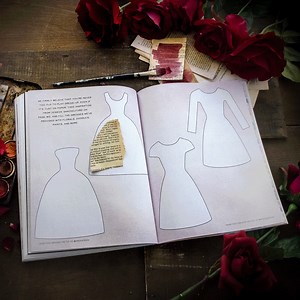 Somerset Studio is a 176-page bookazine that offers the tips, techniques, and on-trend projects you need to get those creative juices flowing. Discover Juliette Belmonte's striking mixed-media portraits, how to take doodles to the next level, small artwork that makes a BIG statement, and more in our new Summer 2023 Issue of Somerset Studio. This issue is now available on newsstands or directly from our website. | Stampington & Company