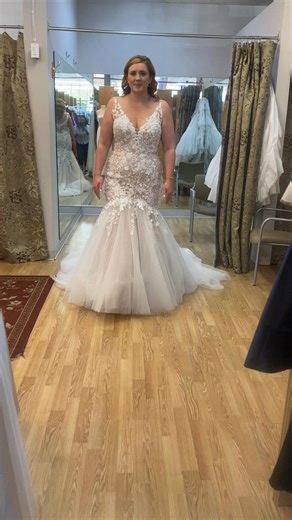 Congratulations to the amazing bride of the Autumn 🍂 2025!!!😍🎉🥂 | Tami's Bridal & Alterations