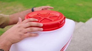 Tomahawk Power 4 Gallon Backpack Battery-Powered Broadcast Fertilizer Spreader for Granular Fertilizer Seed Feed Salt Ice eTGS30