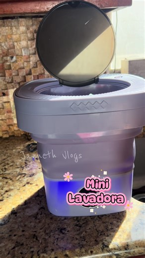 Mini lavadora #miniwashingmachine #minilavadora #lavadora #washingmachine #ropadebebes laa laropade tus bebes aparte!!! Lava la ropa interior aparte. Lava lostrapos de la cocina