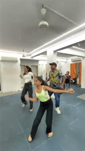 Fusion Dance Aacademyy dance classes at vapi, kids dance