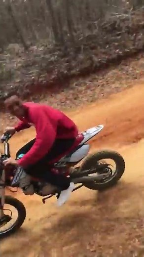 Apollo db-x18 dirt bike 125cc