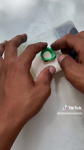 Como Fazer Anel de Sapinho com Biscuit