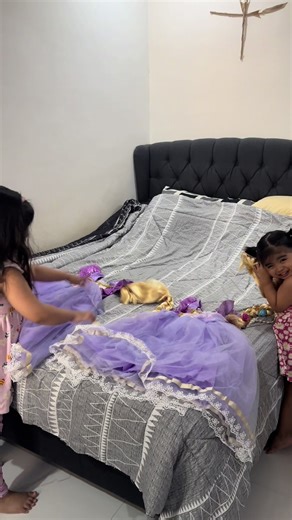 surprising our kids with tangled costume 💜 #disneyprincess #tangled #kids