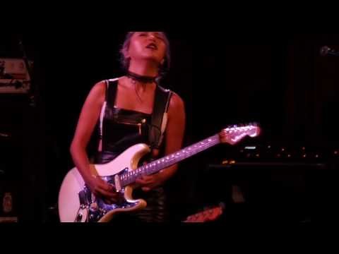 DNCE guitarist JinJoo Lee guitar solo
