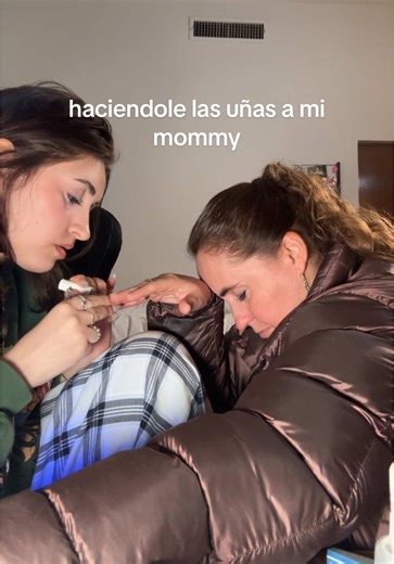 Uñas Acrílicas: Diseños y Técnicas Paso a Paso