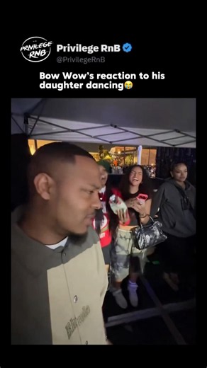 Bow Wow’s reaction to his daughter dancing😭