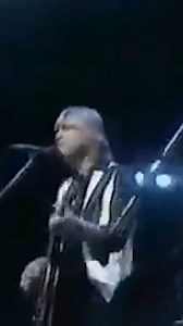 10K views · 799 reactions | #OnThisDay in 1981 The Moody Blues released the single "Gemini Dream" from our "Long Distance Voyager" album. Click the link to stream this song with us. ➡️ https://bit.ly/42lkTcJ | Justin Hayward | Facebook