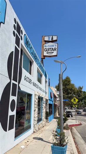 It sure is sunny in Los Angeles! Here at McCabe’s we have guitars and other instruments to try, great staff, and AC!! What else could you want on a hot day? #mccabesguitarshop #losangeles #santamonica #guitarshop | McCabe's Guitar Shop