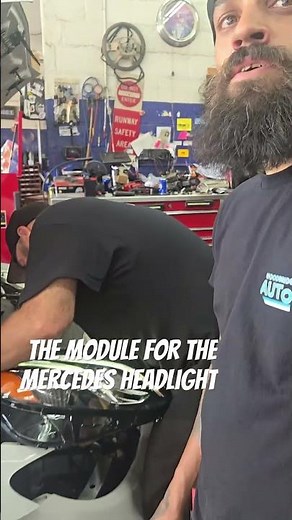 Replacing module Mercedes headlight