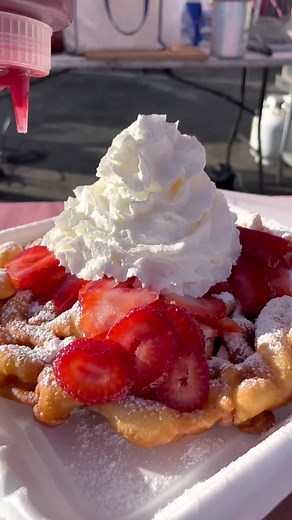 Strawberry Funnel Cake Recipe: Fresh & Delicious