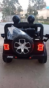 Nouveau modèle de jeep 02 moteur 🔥 batterie 12v 🔥 siège cuir 02 place 🔥 clé de moteur 🔥 music 🔥 lecteur usb feux 🚦 LED Coffre avant coffre arrière Ceinture de sécurité télécommande à distance 🔥 🔥 🔥 🔥 🔥 🔥 Soyer bienvenu à Aâmriw en face la mosqué route de l'hôpital khelile amrane bejaia Soyer bienvenu à cité mizab seddouk w bejaia 0674535668 0664516319 commercial bejaia 0542049501 🔥 🔥 Livraison 48 wilaya | Voiture électrique pour enfant