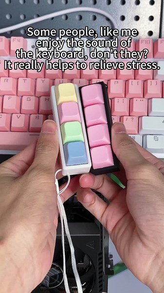 This keyboard is very attractive and truly very relaxing#decompression#simplicity#pressure#keyboard