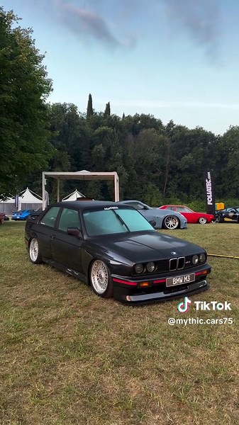 Customized BMW E30 M3 Showcase