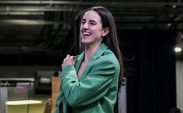 Caitlin Clark’s Bold Blazer & 9 More Must-See WNBA Tunnel Looks!