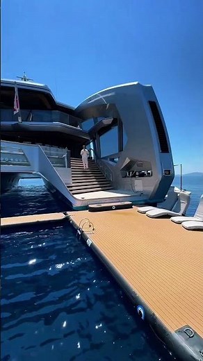Mark Zuckerberg’s $300M Floating Mansion is INSANE| Zuckerberg’s $300M Floating Fortress