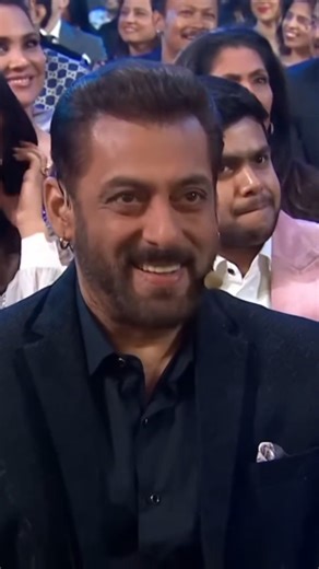 Saat Ajube Is Duniya Mein #purane_gane #mohammedrafi #mukesh #hindisong #shorts #youtubeshorts