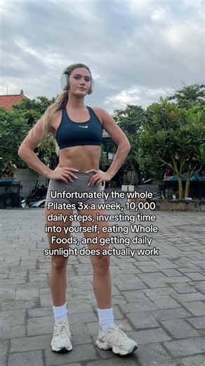 Maia Henry on Instagram: "All these things together are 🤌🏼 Workouts 🔗 in bio • • • #transformation #tranformationchallenge #fullbodyworkout #fullbodyexercise #fullbodyexercises #athomeworkout #athomeworkouts #athomeworkoutvideos #workoutathome #medicineball #tonedarms #coreworkouts #workoutchallenge #30daychallenge #30dayworkoutchallange #fitnessmotivation #athomeworkouts #fullbodytone #hiitworkout #hiitcardio #hiittraining #gymftok #viral #bloom #bloompartner"