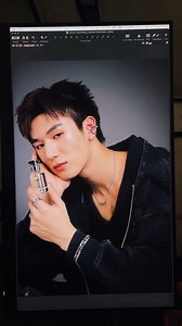 ม่องเบี้ยว on Instagram: "PRESENTER LOOKER® PERFUME COLLECTION @moslhong LOOKER FEARLESS #LOOKERFEARLESS #LOOKER #LOOKERSTORE #LOOKERPERFUME #LOOKERGANG #LOOKERTHAILAND"