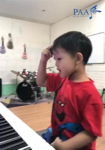 Tiny hands. Happy heart  Piano lessons made fun for our 5-year-old student! #KidsMusic #LittleMusician #PianoLesson #CuteMoments #MusicJoy #PAA #PaaMusicSchool | The Performing Arts Academy of HCMC - PAA | Facebook