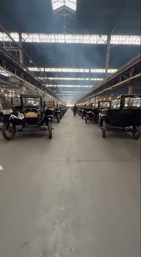 【T型フォード】世界初の大衆車生産の光景...Walking Into the Birth of Mass Production