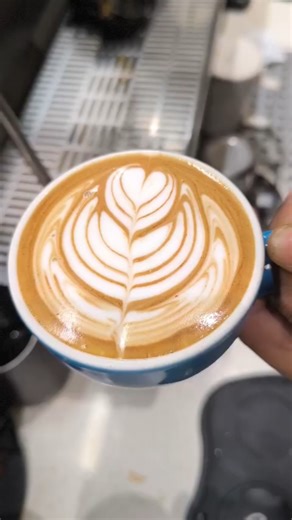 MOCHA LATTE ART TULIPS 🌷❤🥳📯💯
