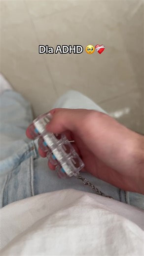 Mechaniczny brelok na ADHD - Jak pomaga w stresie