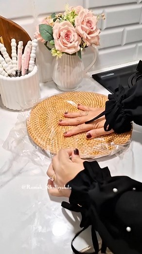 225K views · 1.9K reactions | Bismillah Unboxing with me Placemat dari rotan, asli ini sih estetik dan gemes banget懶 aku beli diseller nampan yang sering fyp itu siapa nih yang sudah kembaran sama aku nampan rotannya. Yuk samaan placematnya juga. Biar meja makanmu berasa kaya meja resto hotel bintang朗 #unboxing #asmr #asmrunboxing #asmrsounds #asmraudio | Rumah Khalisyakila | Facebook