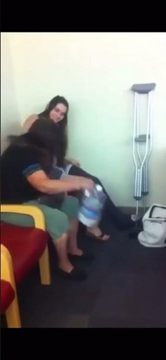 Girl having broken leg in LLC and crutches