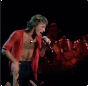 8K views · 364 reactions | Amatur Footage Andy Live At The Syria Mosque, Pittsburgh, PA - 1978-06-21 | 헧헵헲 헔헻헱혆 헚헶헯헯 헙헮헻 헣헮헴헲 | Facebook