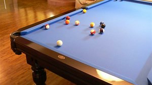 Este AS la biliard la numai 2 ani! Le da clasa adultilor!