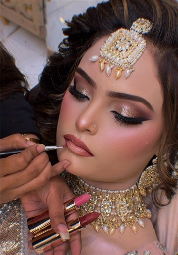 Flawless Makeup Tutorial: Step-by-Step Glam Look