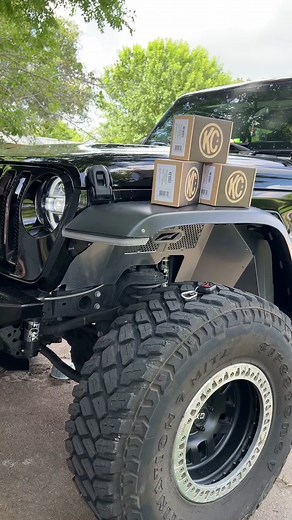 Enhance Your Jeep with Rock Lights and Beadlocks