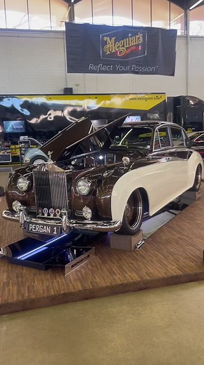 Slammed & LS Swapped 1961 Rolls Royce Silver Cloud at Dallas Autorama #sickcarsandtrucks #rollsroyce #restomod #lswaptheworld #dallasautorama