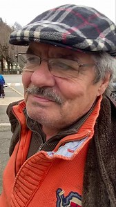 LA RECETTE DU CHOU ROUGE AUX POMMES ! Avec Jean-Jacques Héaulme, originaire du Pas-de-Calais et habitant désormais à Manigod. Rencontre faite au marché de Thônes (Haute-Savoie–France) Images et interview : Jean-Noël Deparis | La Place du Village